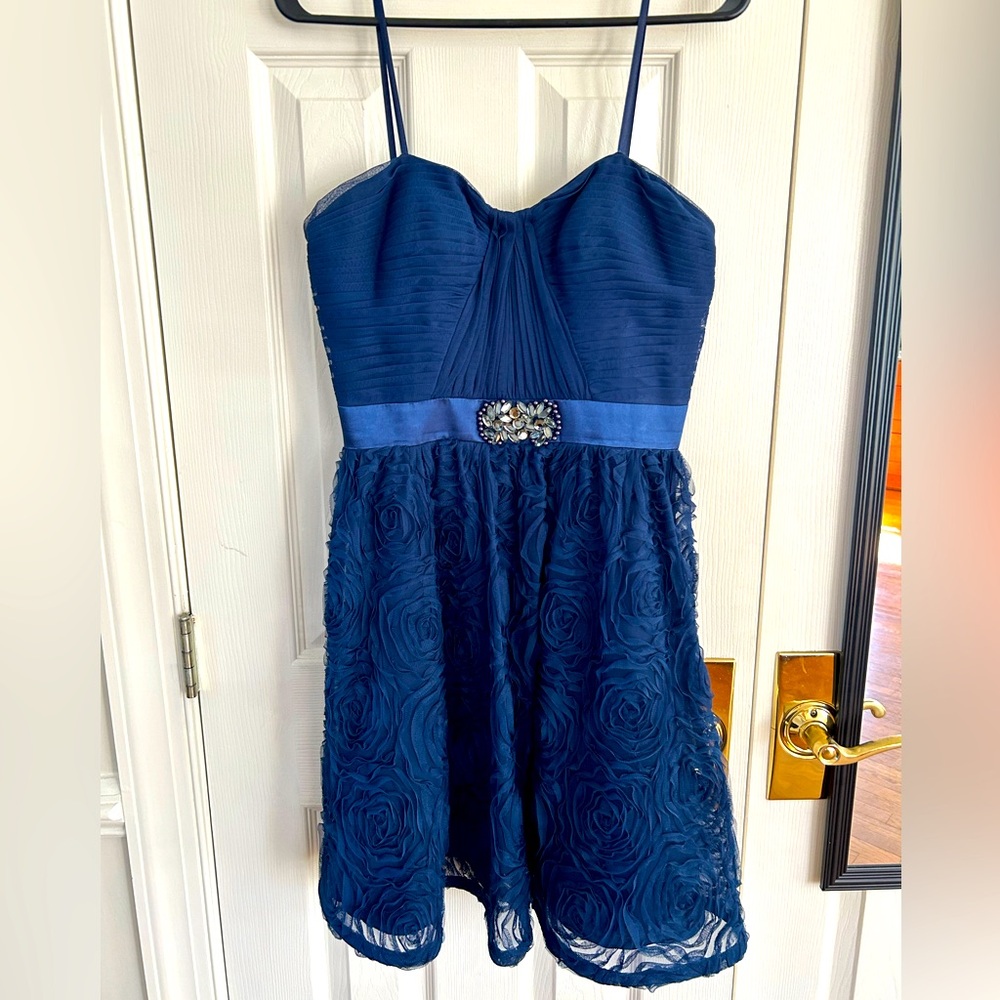 Adrianna Papell strapless royal blue rosette cocktail dress size 6/8